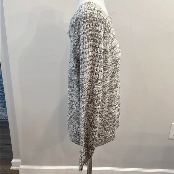 Heart N Crush Medium Women's Off-Shoulder Knit Sweater Green Gray - Picture 5 of 11